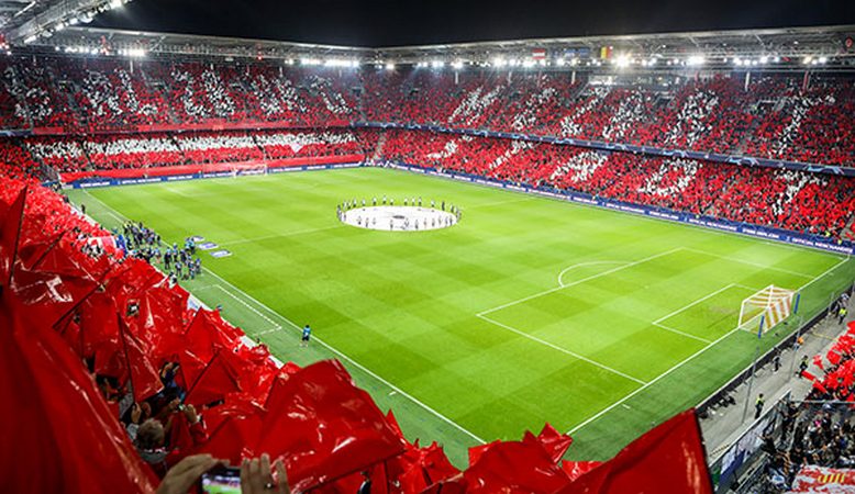 Sân vận động Red Bull Arena là sân nhà của câu lạc bộ bóng đá Salzburg với sức chứa hơn 30 nghìn người
