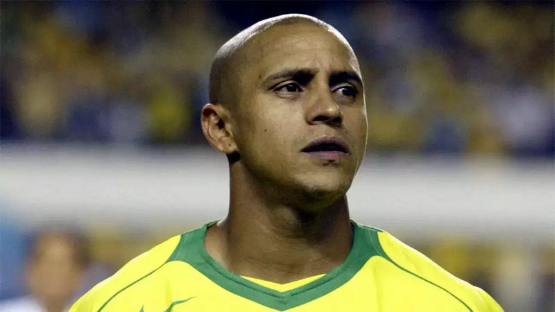 Cầu thủ Roberto Carlos – “Khẩu đại bác” hạng nặng một thời của xứ sở Samba